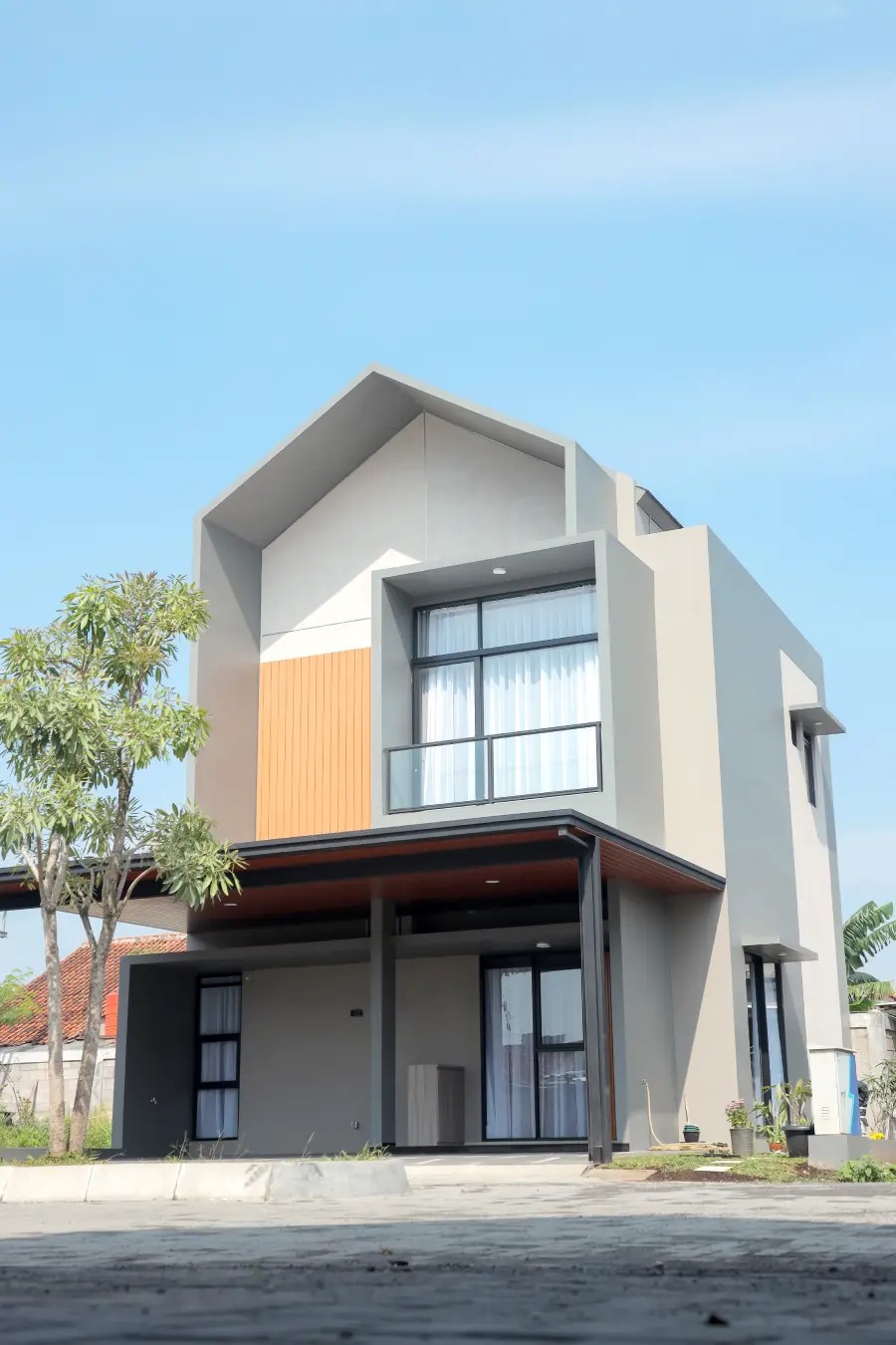 home exterior 2025 01 28 03 51 06 utc.webp